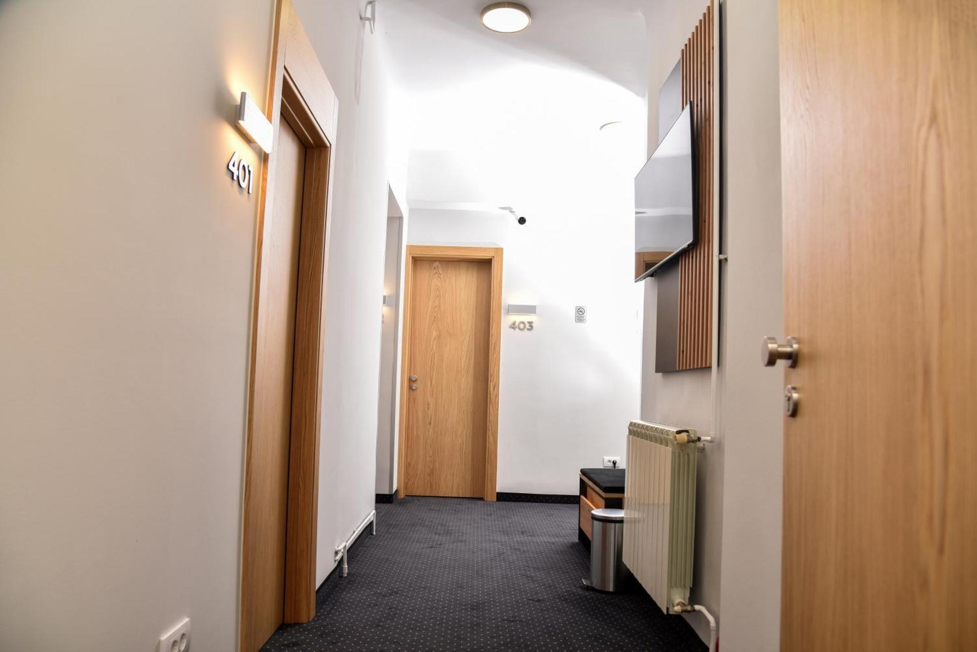 Republic Square Luxury Suites Beograd Ngoại thất bức ảnh