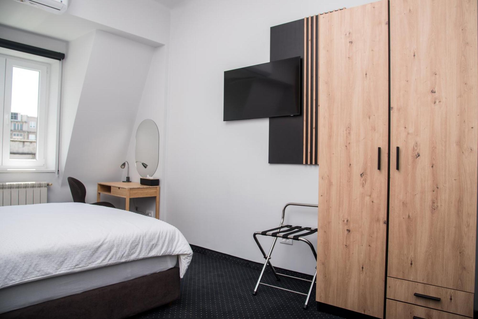Republic Square Luxury Suites Beograd Ngoại thất bức ảnh