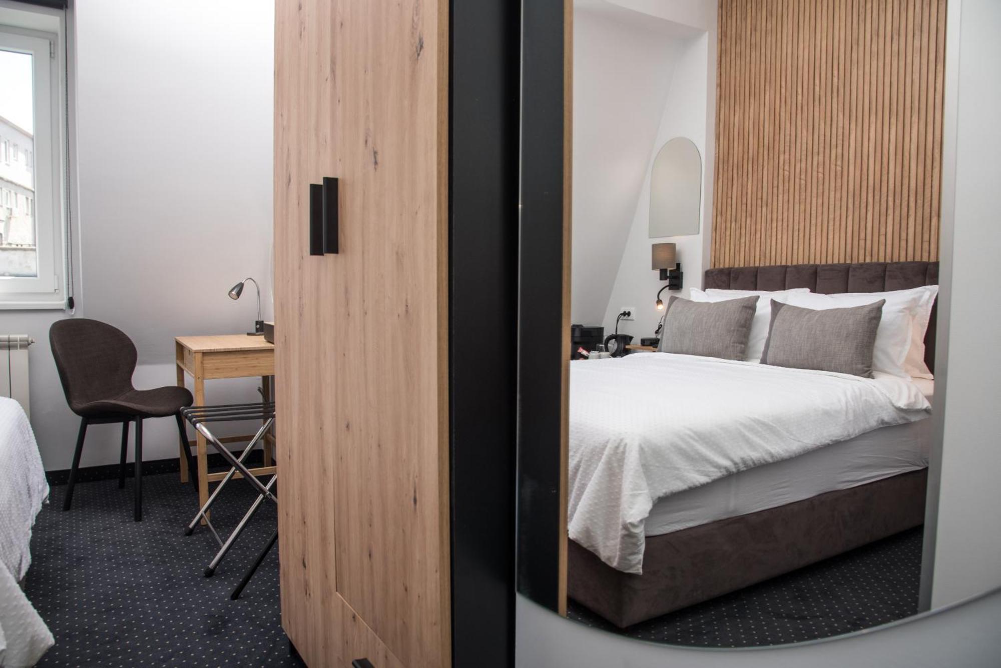 Republic Square Luxury Suites Beograd Ngoại thất bức ảnh