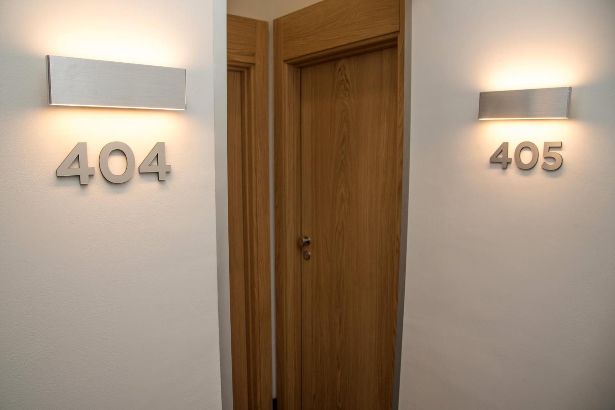 Republic Square Luxury Suites Beograd Ngoại thất bức ảnh